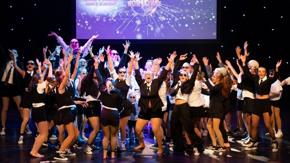 Senior & Students Musical Theatre - Kinning Park — photo 4