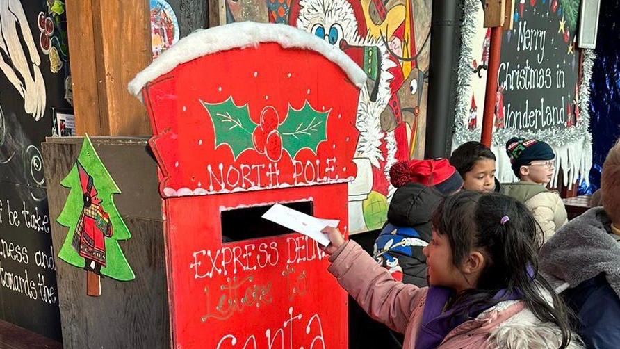 Santa’s visit to the mill on Gower-InspireU Studios Gower-1