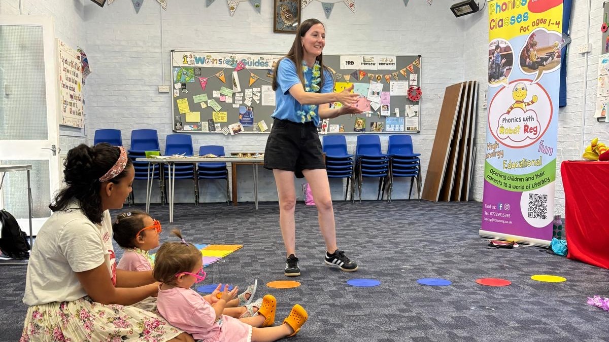 undefined-Phonics With Robot Reg - Buckingham-2