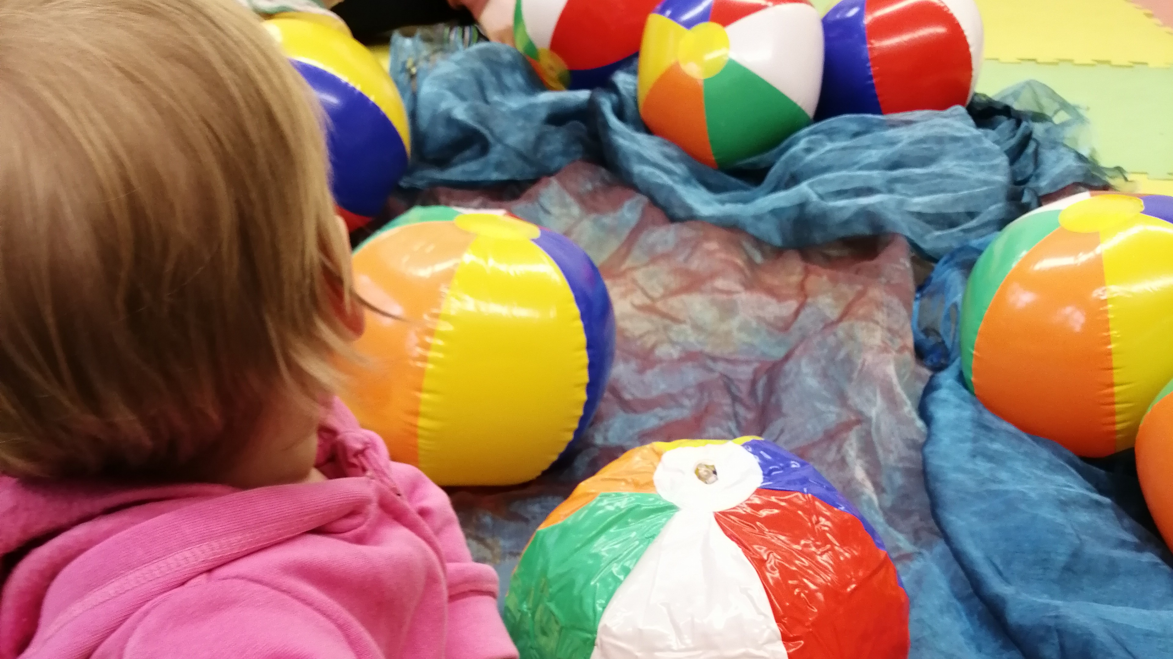 Sale, Let Loose Play Centre (Birth to Walking) — photo 3