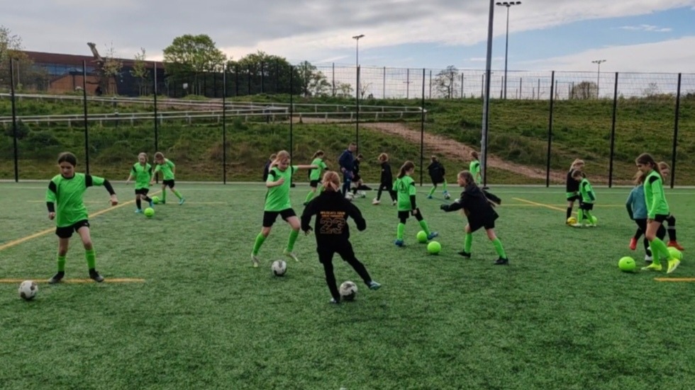 undefined-Girlz Academy-3