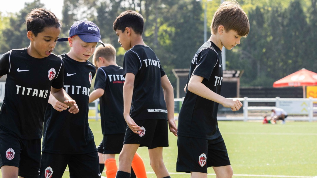 undefined-The Titans FA-5