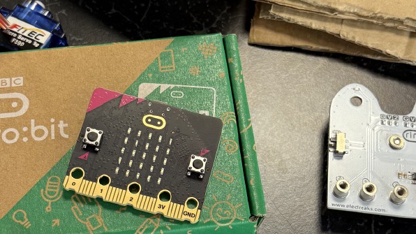 Field Junior School Spring Term After School Club-Robolab x-2