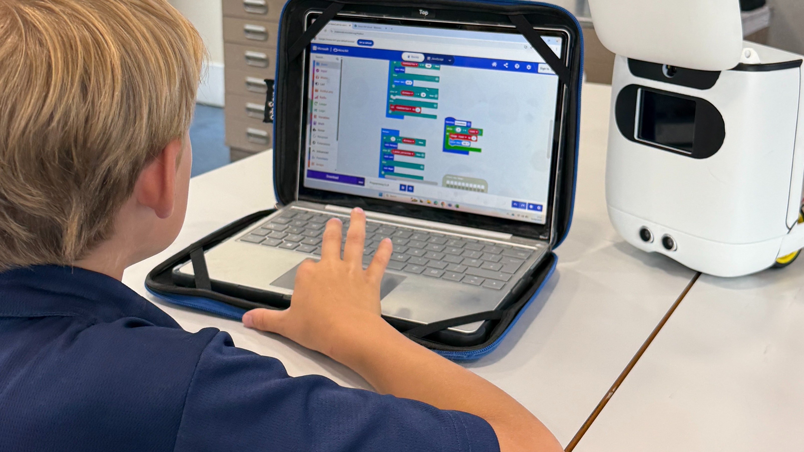 Field Junior School Spring Term After School Club-Robolab x-0