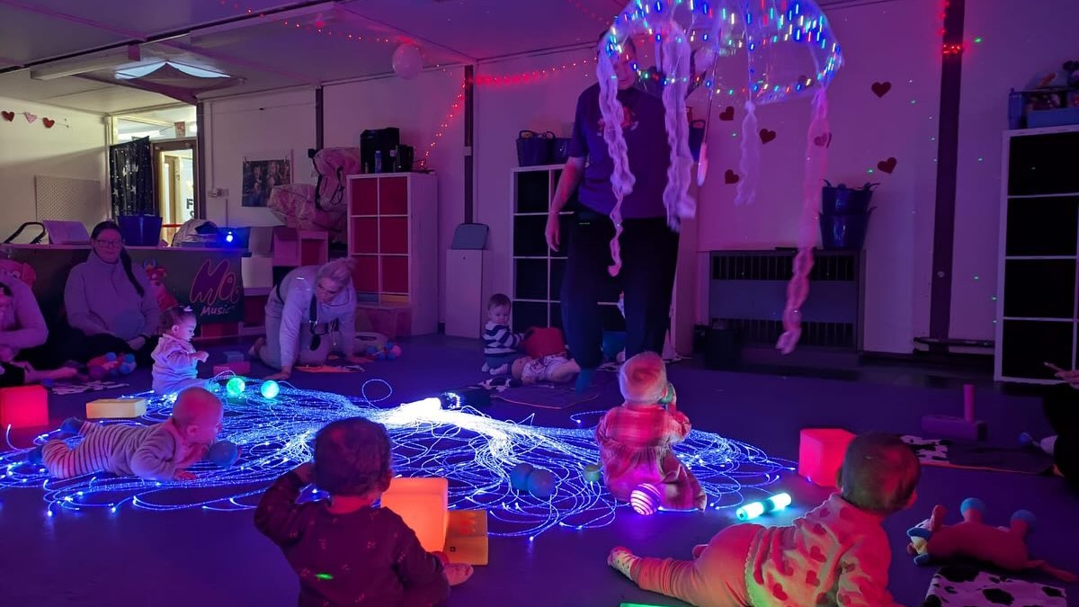 Glow Moo - Hatfield Peveral — photo 2