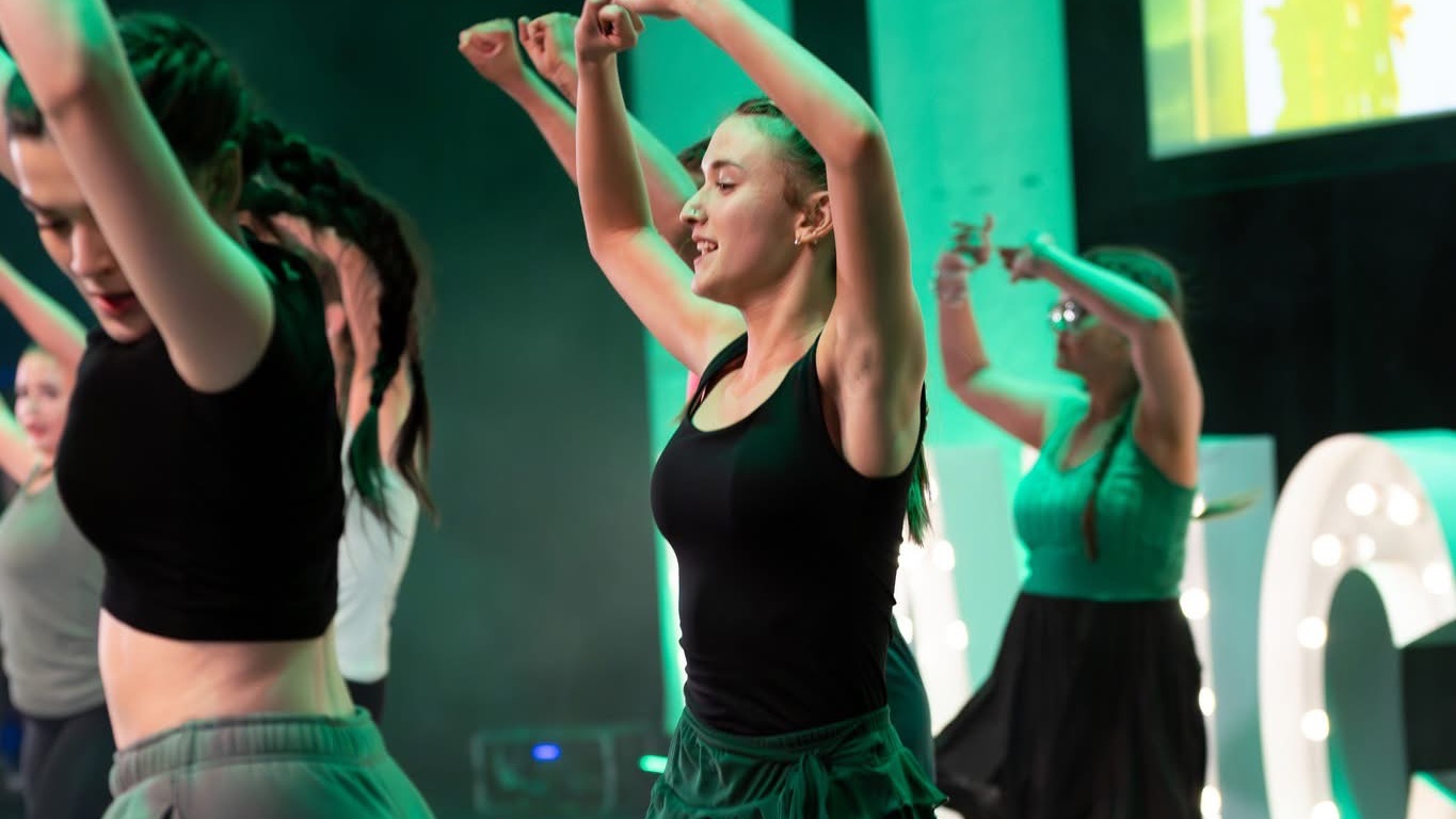 Dance Inc. Studio BUSBY - Senior Musical Theatre — photo 4