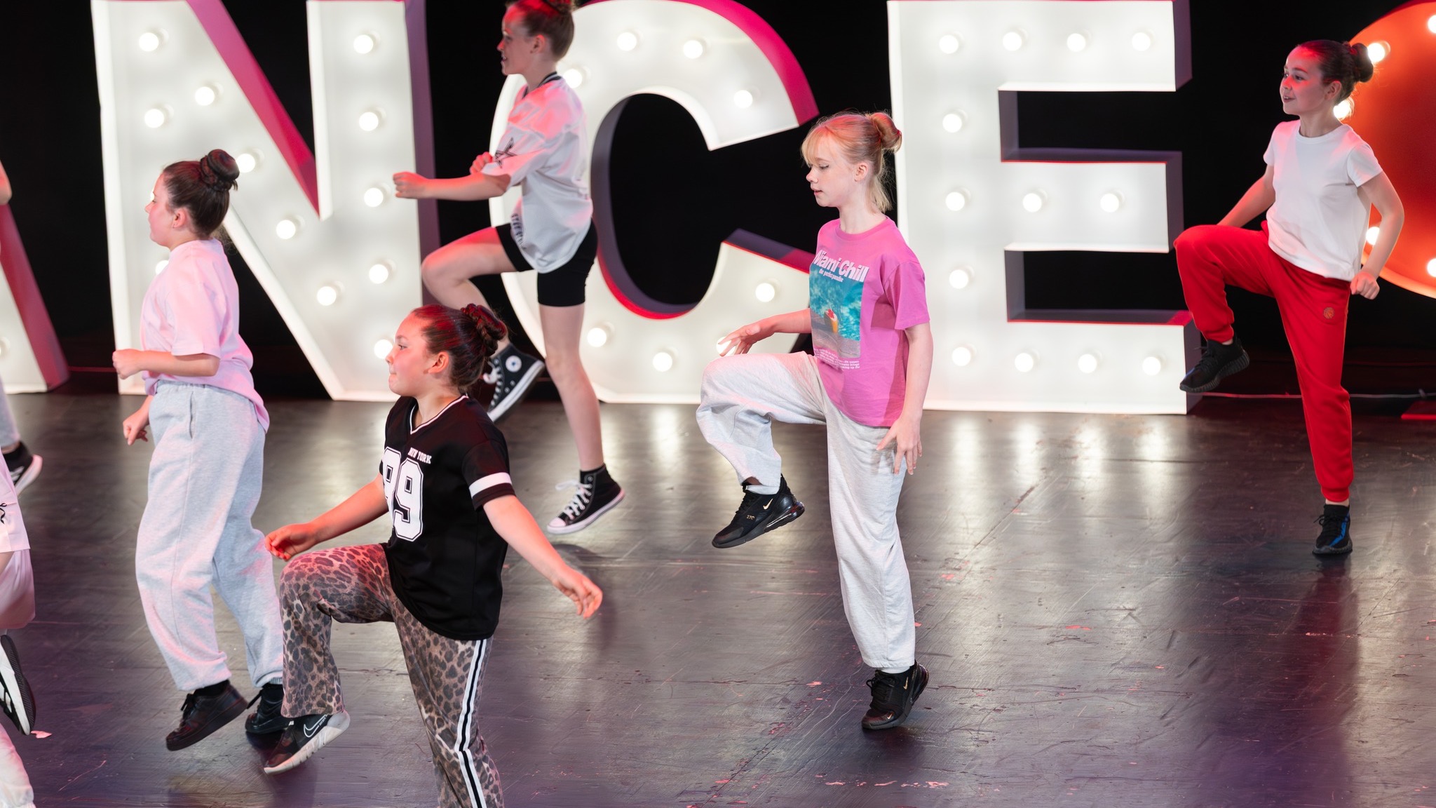 Dance Inc. Studio BUSBY - P5-6 HipHop — photo 2
