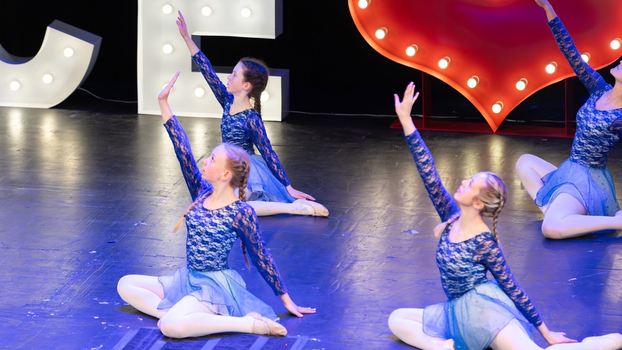 Dance Inc. Studio BUSBY - S2+ Ballet