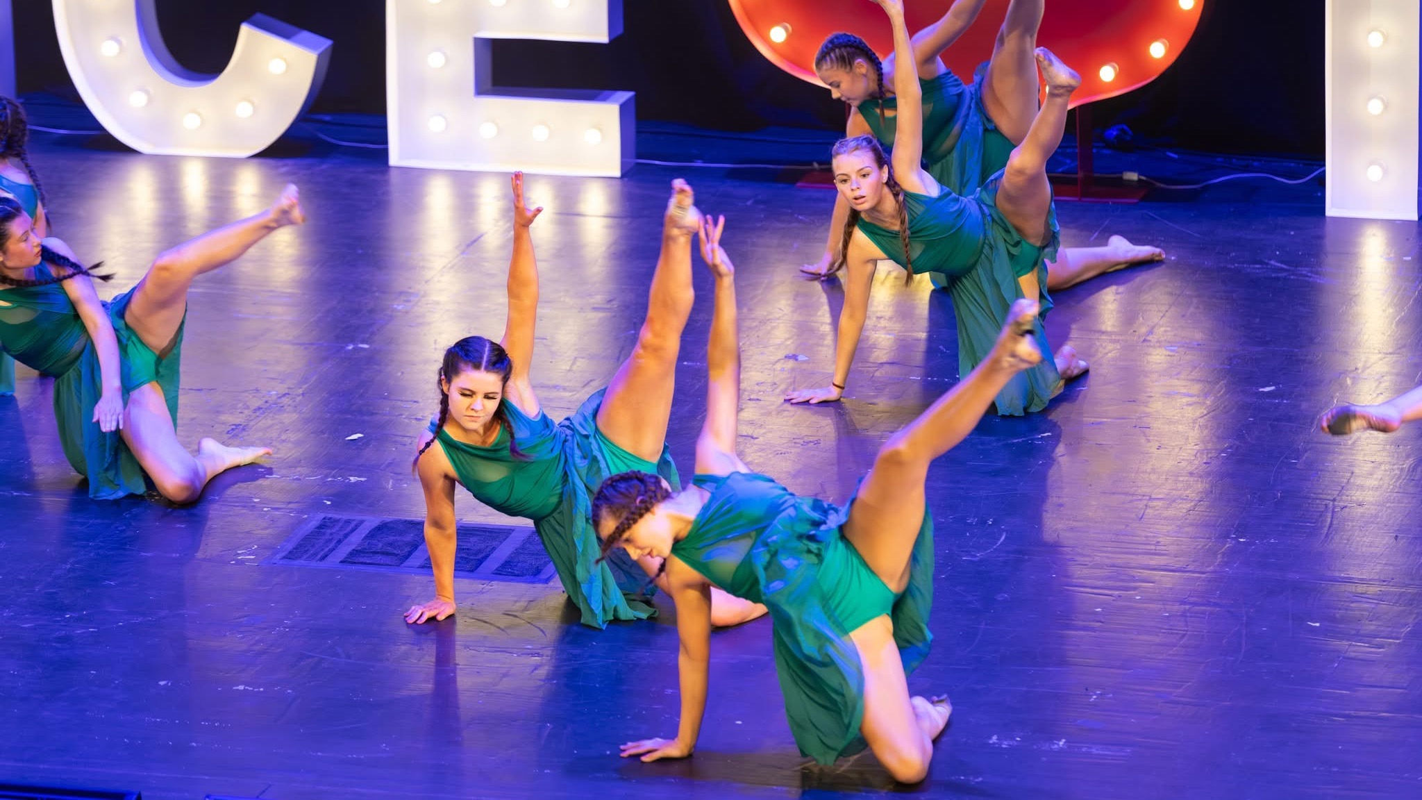 Dance Inc. Studio BUSBY - S2+ Contemporary — photo 3