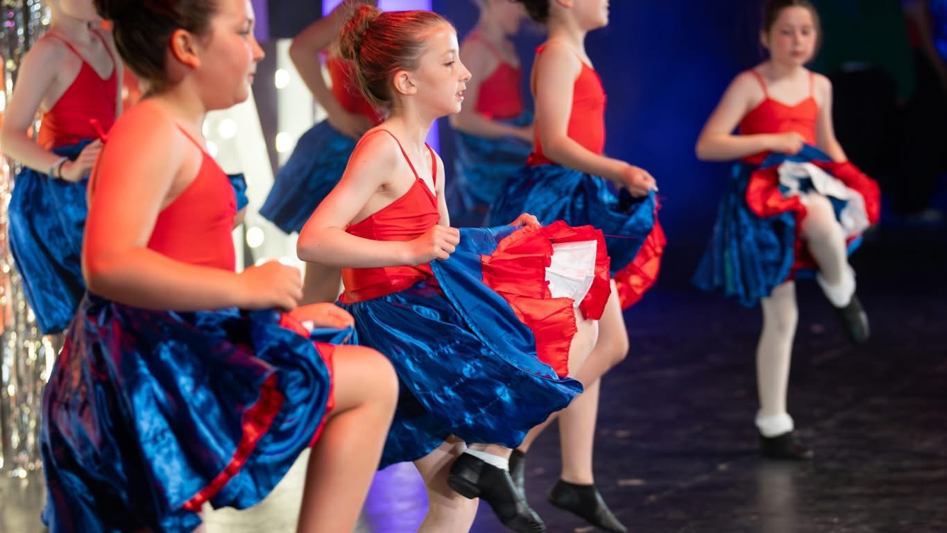 Dance Inc. Studio BUSBY - P5-6 Tap and Jazz — photo 3