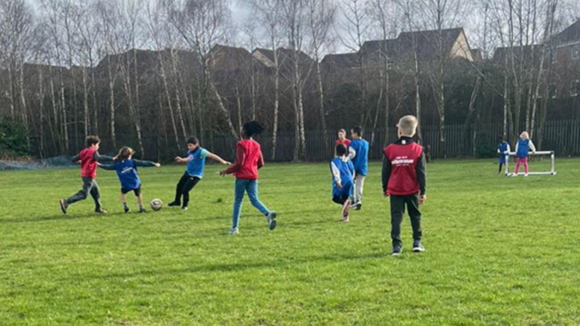 undefined-Holloway Coaching-1