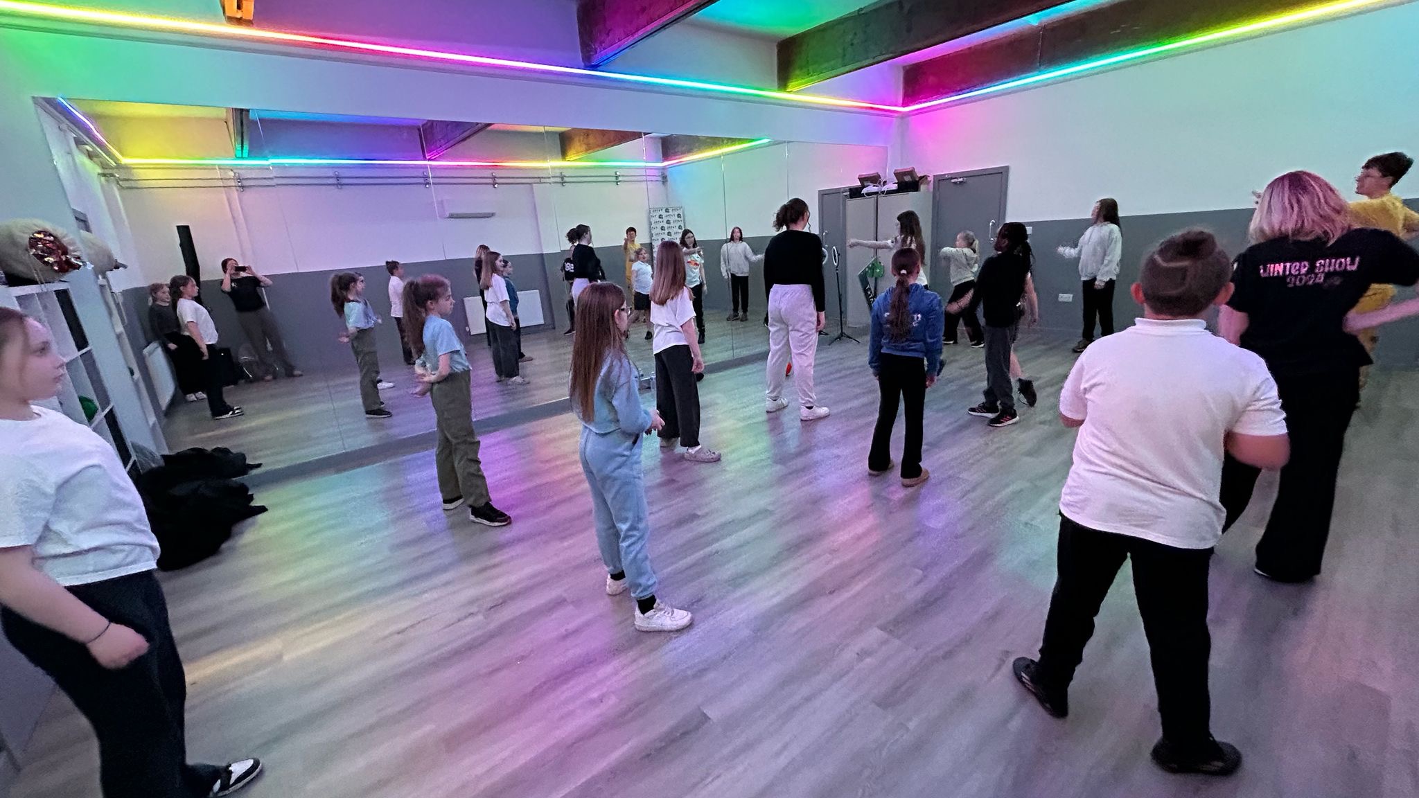 Street. Dance 8+ years with Coach Demi - Total Studios