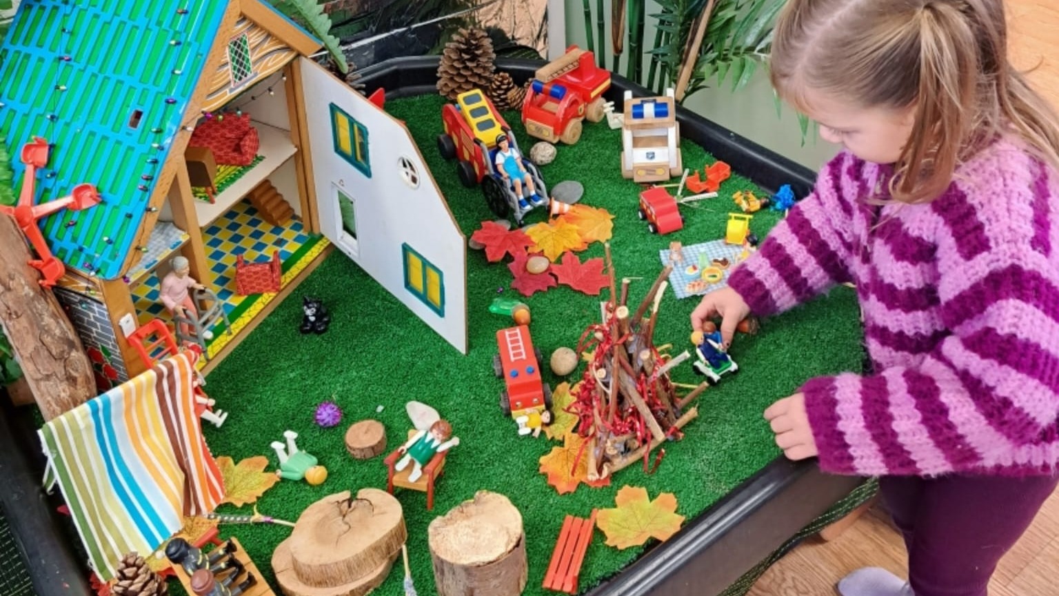 Tuesday PEEP Autumn Term 1 - (2.5 - 4 years) — photo 3