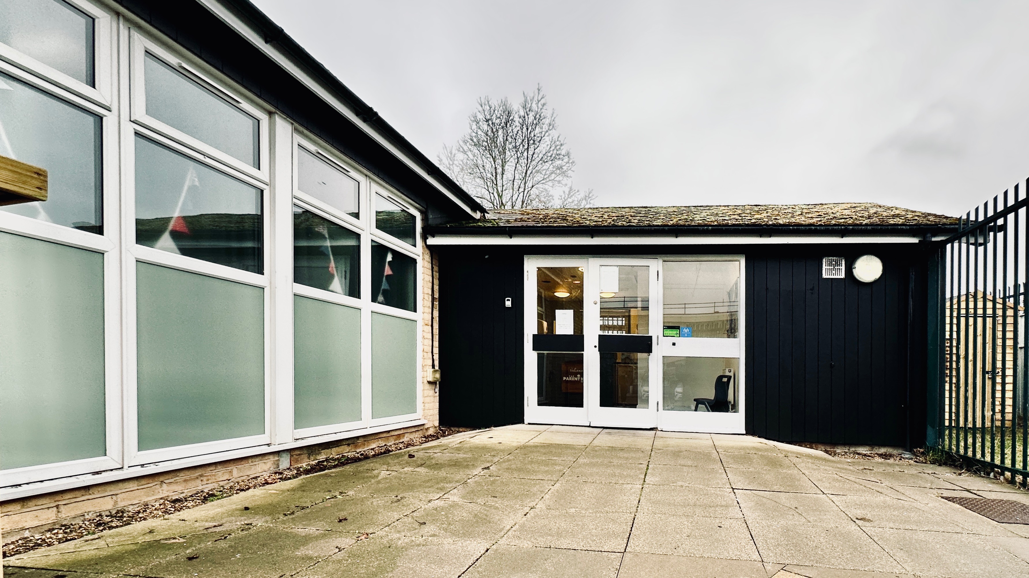 undefined-The Parent Hood of Harlow-3