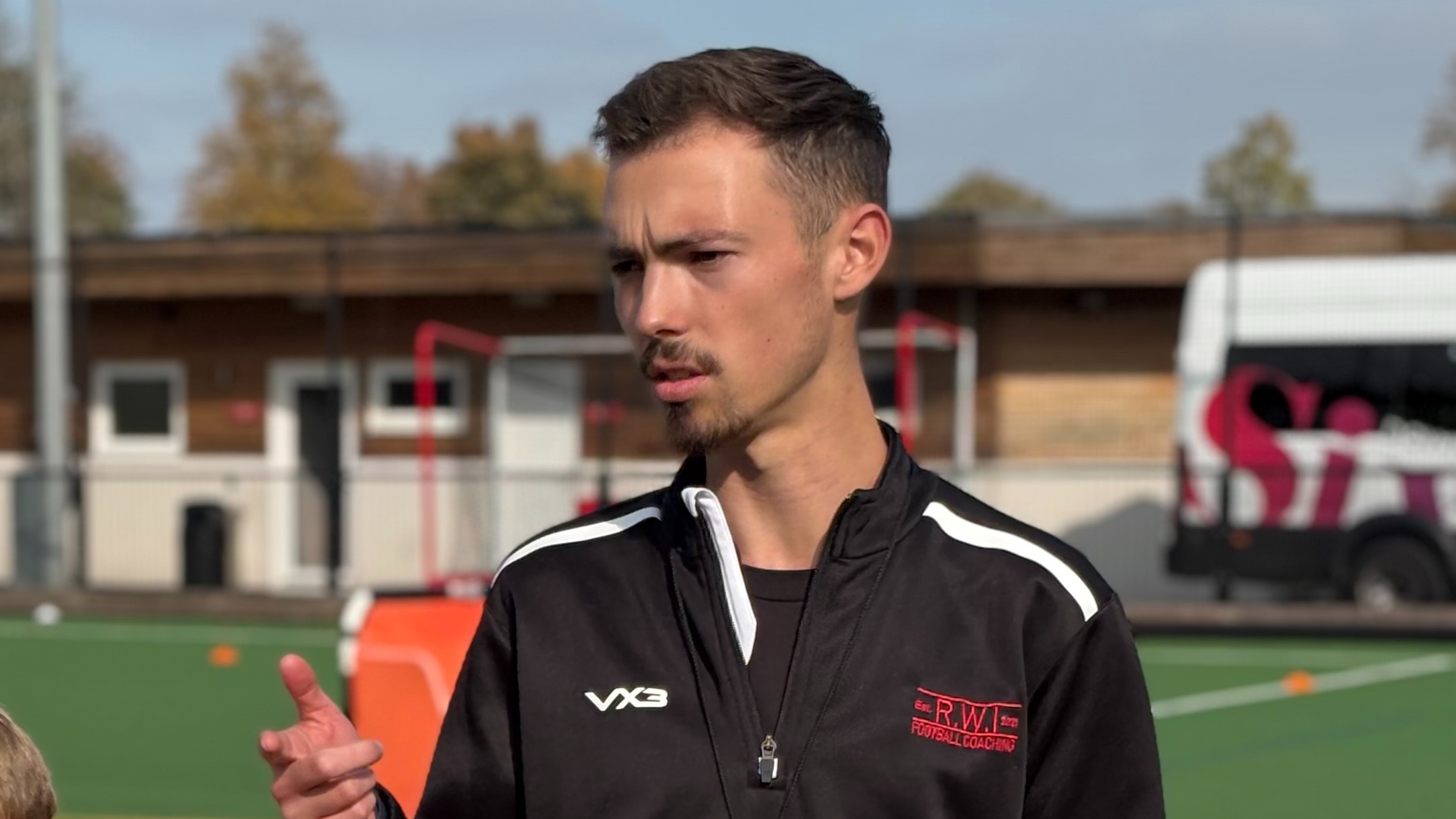 1:1 Sessions With Expert Coach Jay Lynch - Roll With It Football Coaching LTD