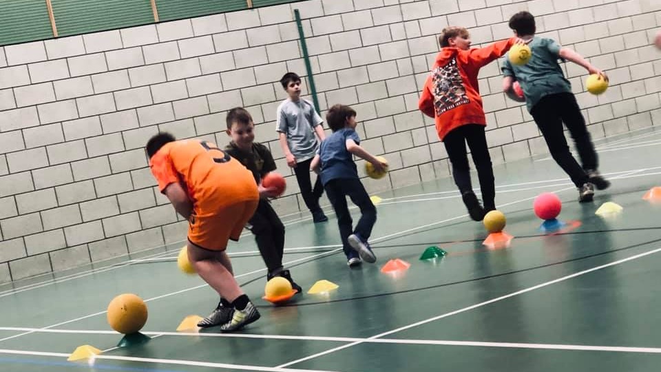 Tuesday 6pm Harmony House Dagenham Dodgeball Session — photo 2
