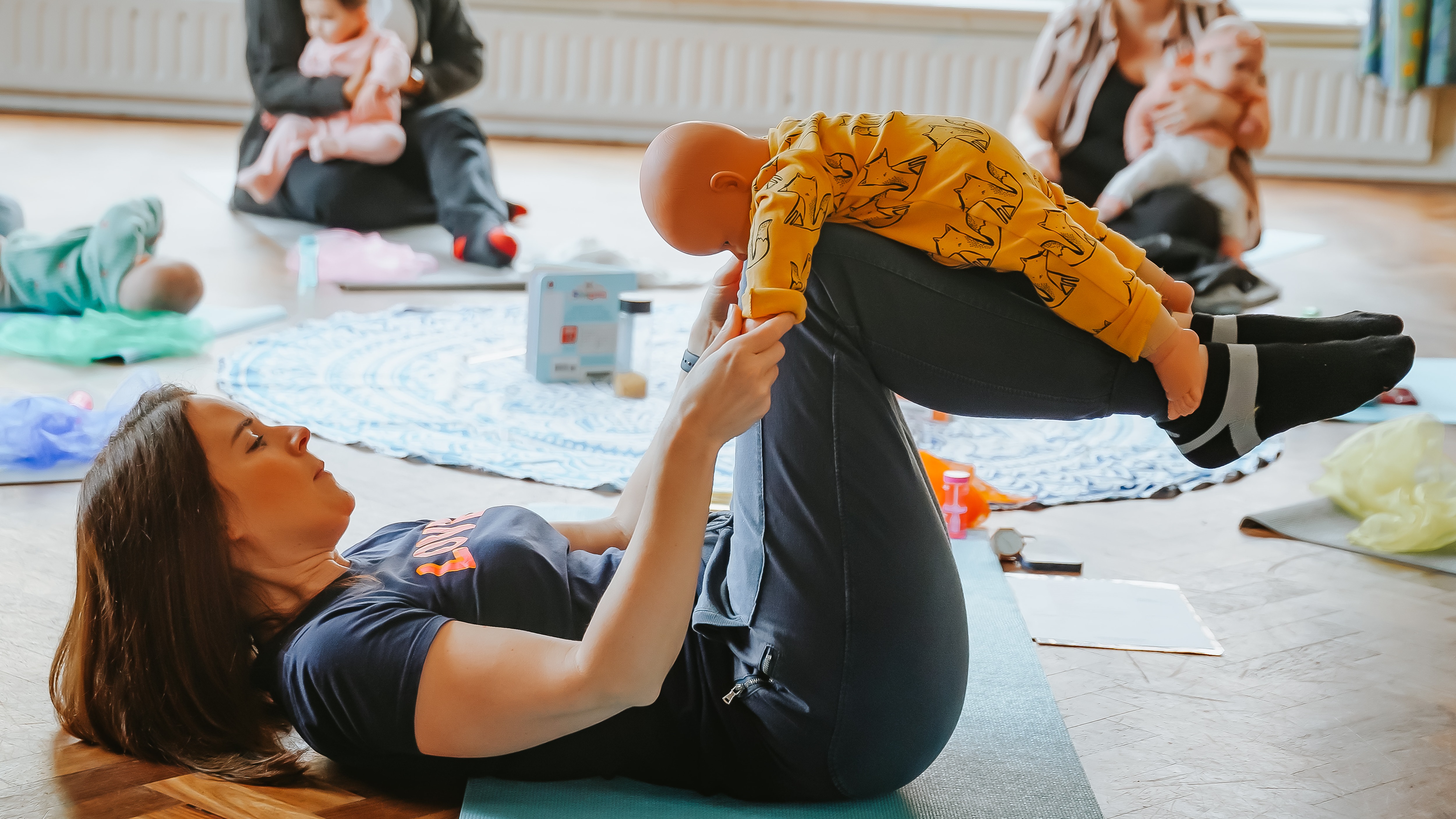 Baby Stretch, Sing & Sensory - BERKHAMSTED