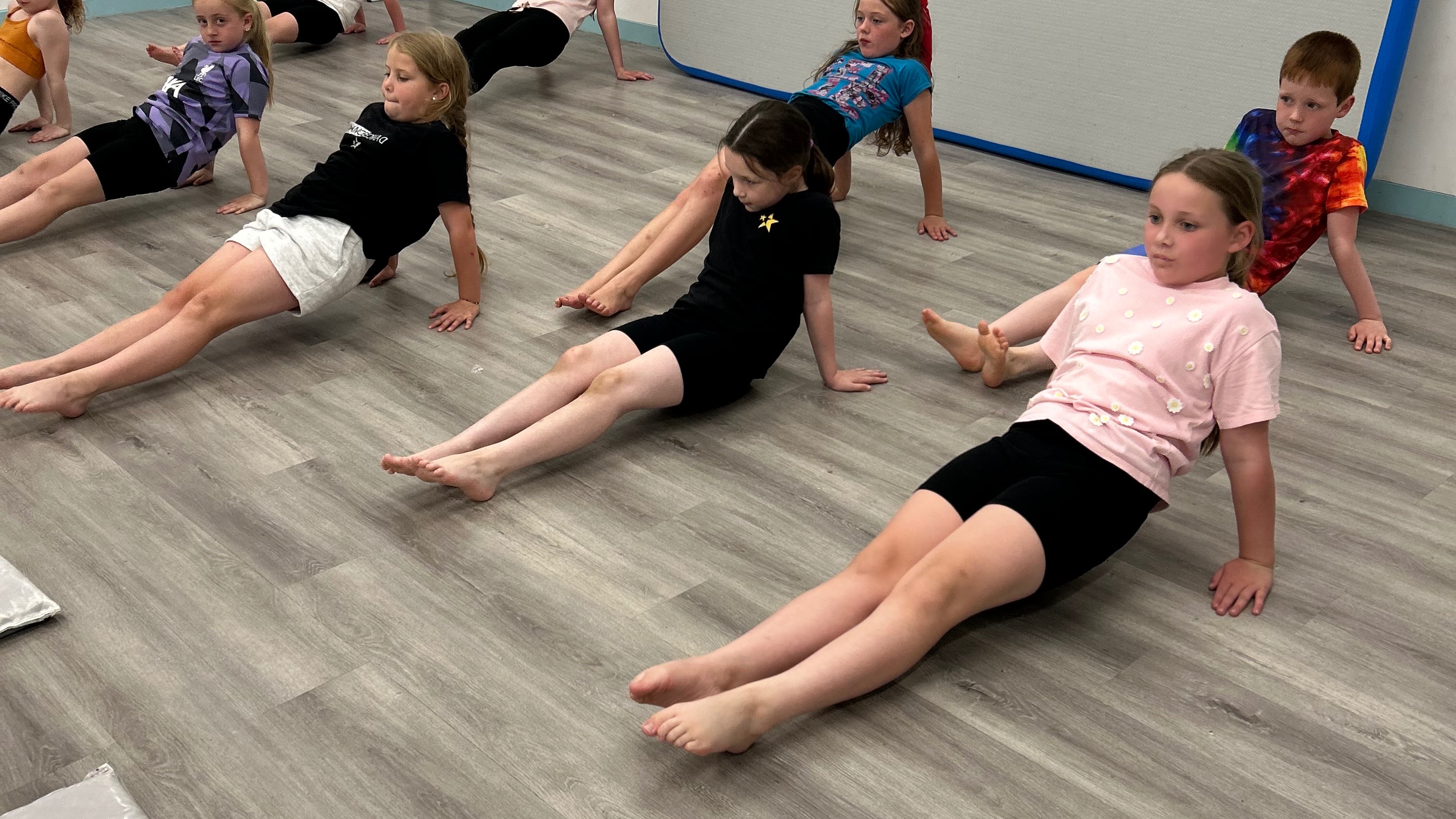 Acro 6-10 years with Coach Mollie-Total Dance Leeds-0