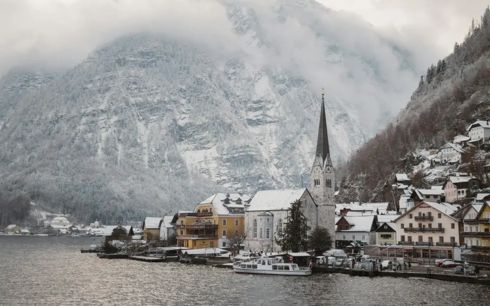 Hallstatt in winter