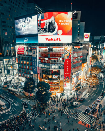 Crowds crossing the scramble at Shibuya Crossing in Tokyo