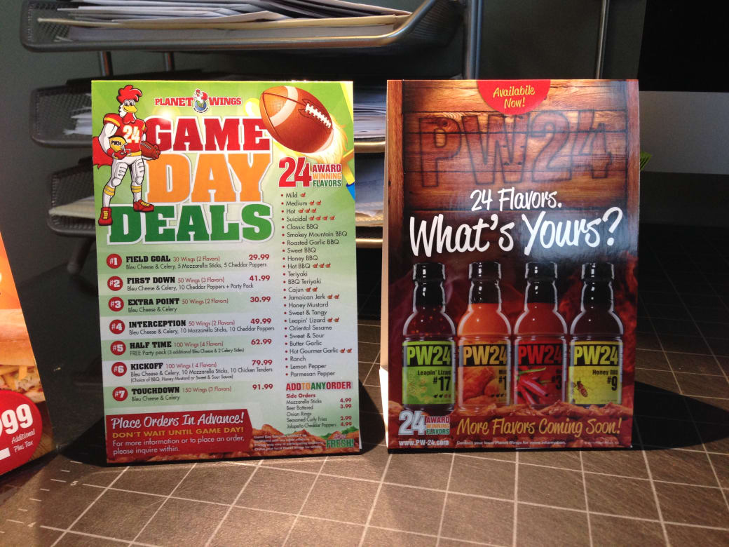 Planet Wings interior environmental graphics