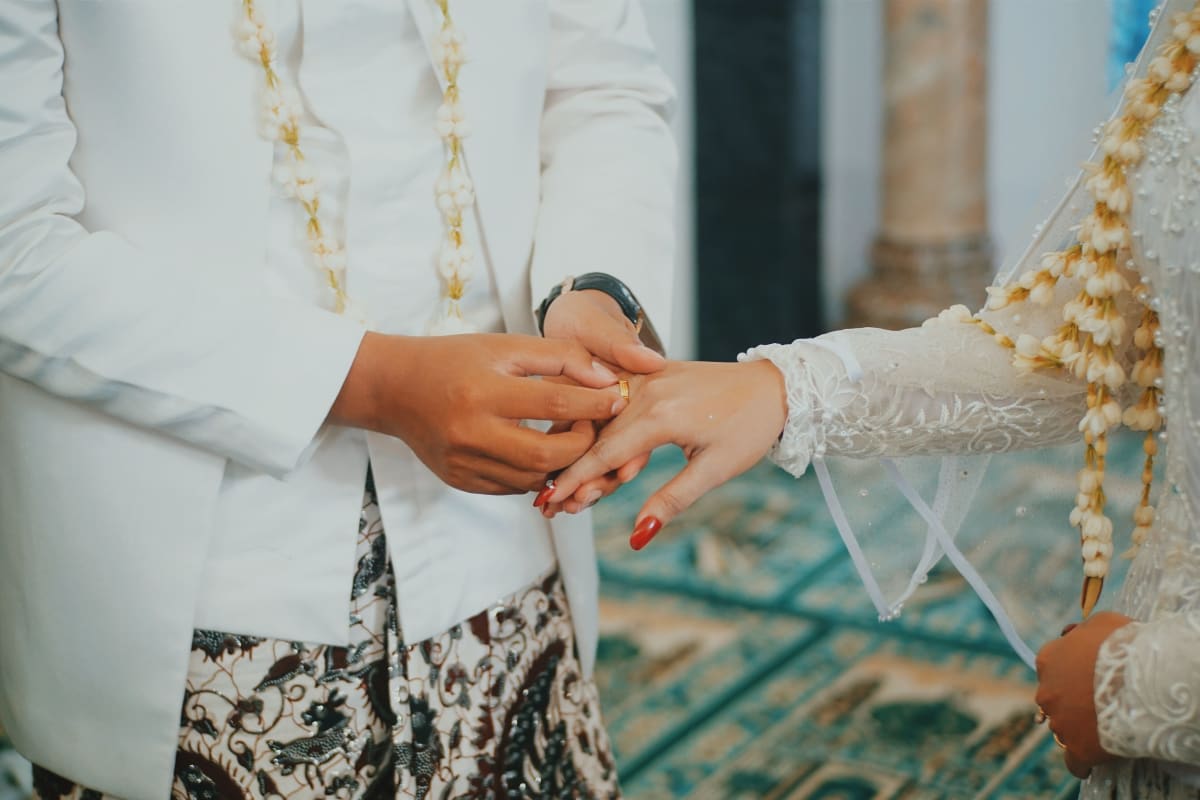 Marry someone from a different Muslim sect (e.g., Sunni and Shia)