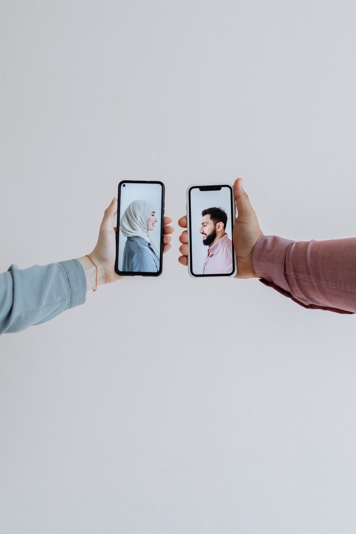 A Complete Guide to Finding Your Halal Match on D'amour Muslim WhatsApp Groups