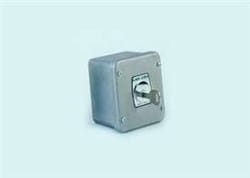 Camden CI-1KX Exterior Use Industrial Key Switch, Diecast Aluminum Enclosure, Painted Gray Enamel