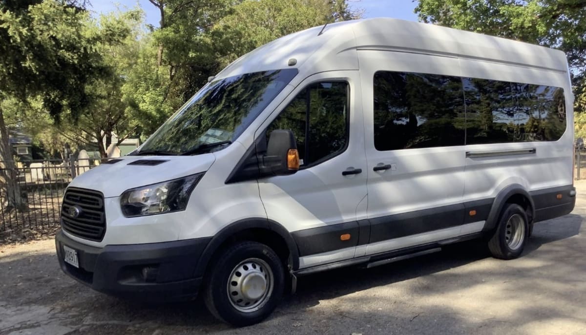 Ford Transit 18 Seater Minibus