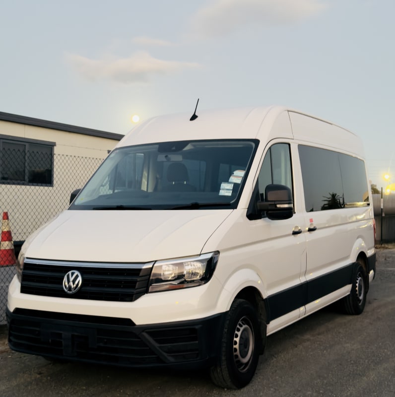 Volkswagen Crafter 12 seater minibus