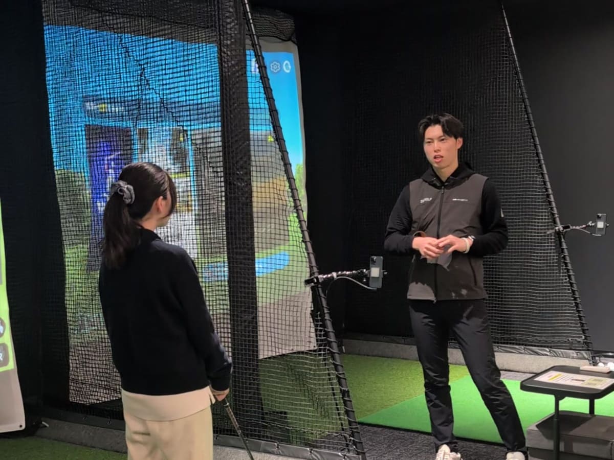 ZEN GOLF RANGEでのレッスンの様子