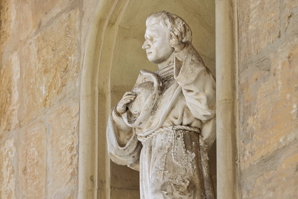 Joannes Duns Scotus niche on Triq Palma, Victoria (Rabat), Gozo — carved stonework detail