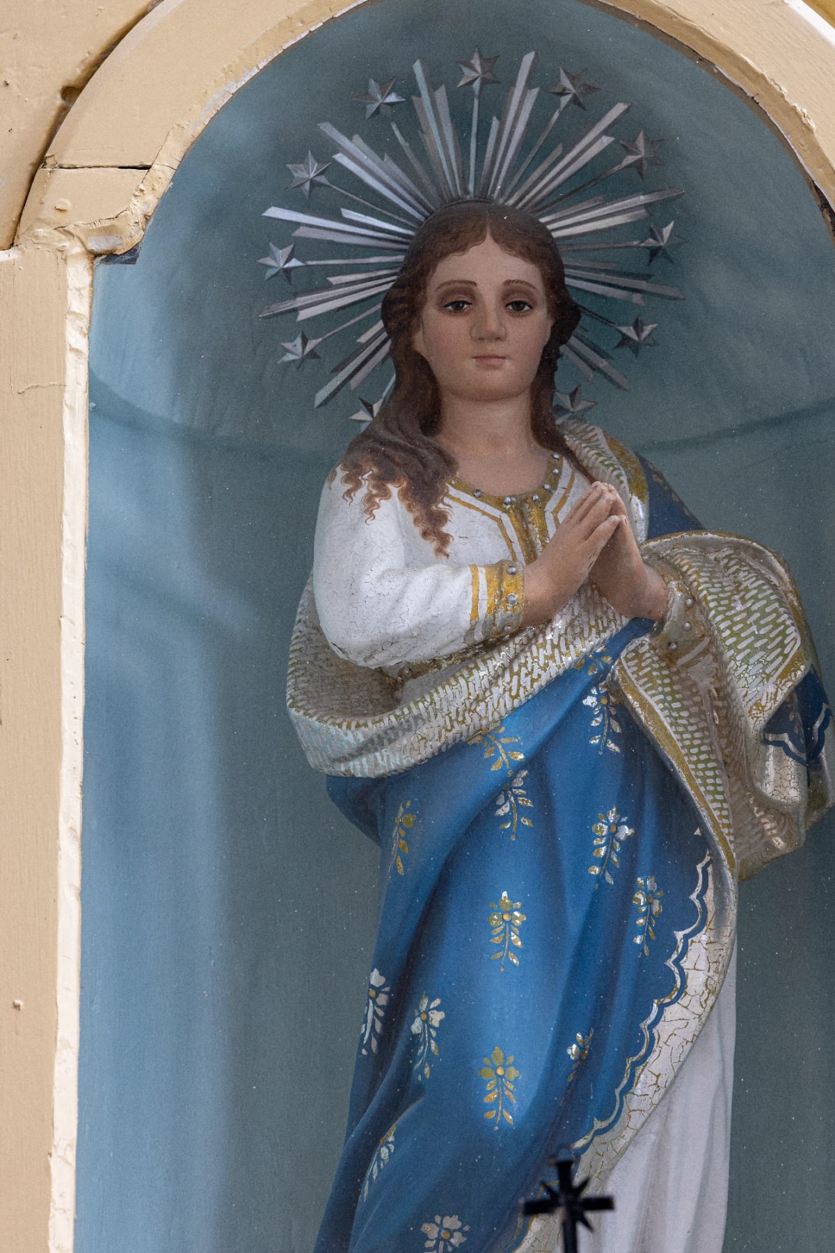 Immaculate Conception niche on Pjazza San Franġisk, Victoria (Rabat), Gozo — carved stonework detail