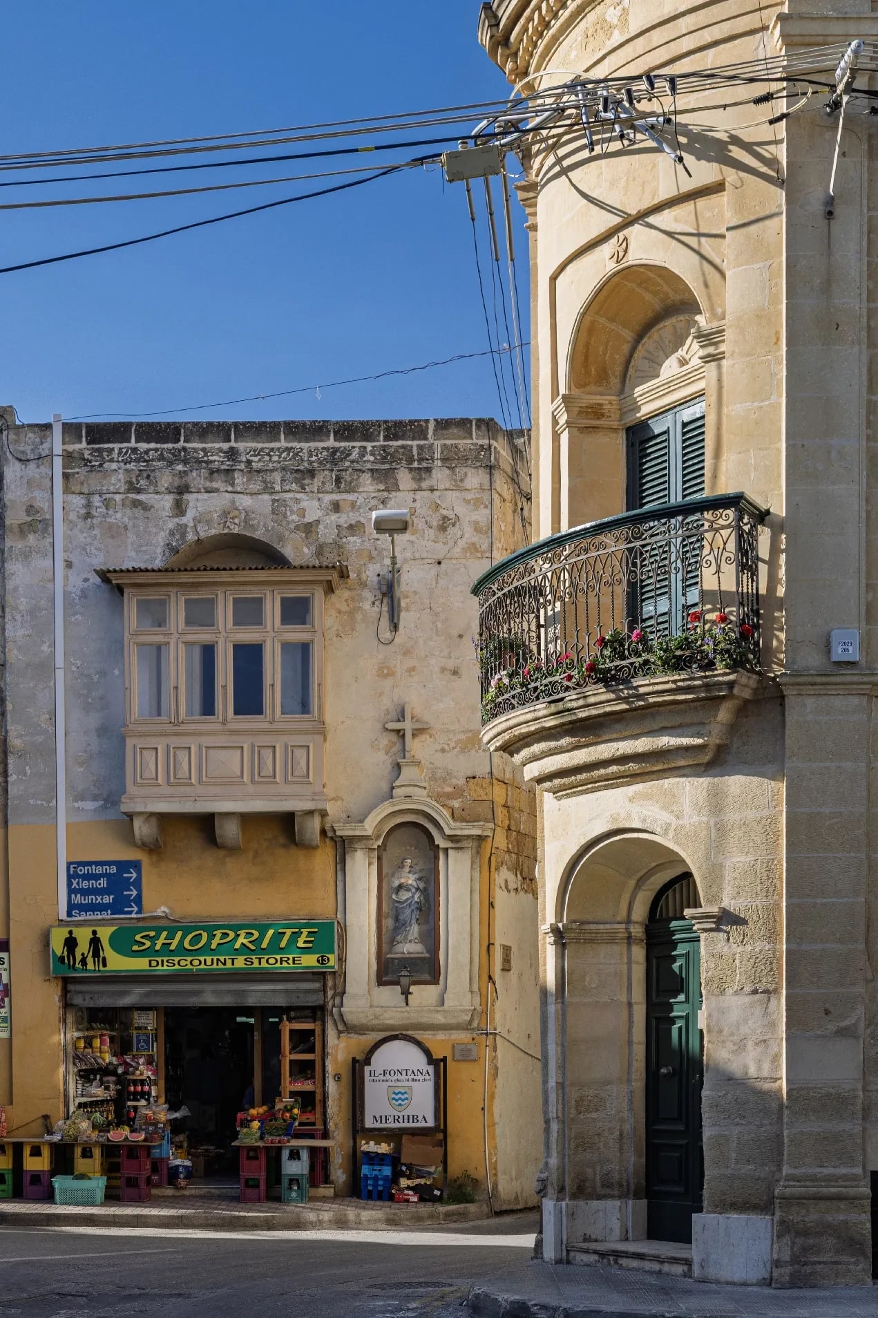 Immaculate Conception (Ta’ Caraffa), Pjazzetta fuq Tomba / Triq tal-Għajn, Victoria, Gozo