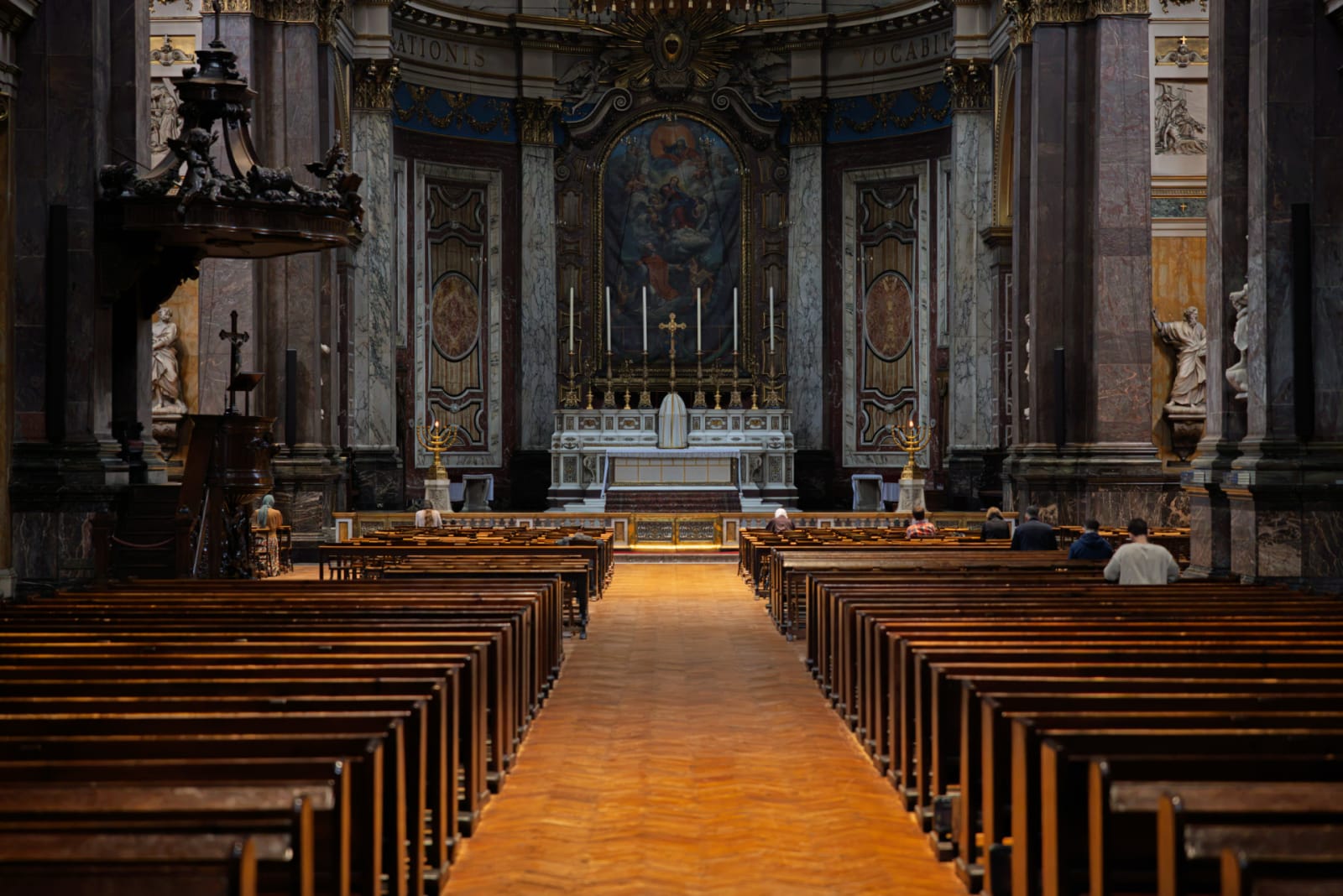 Interior of the Brompton Oratory