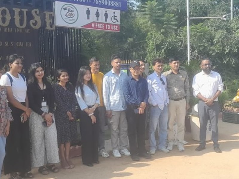 Nepal Delegation at LooCafe