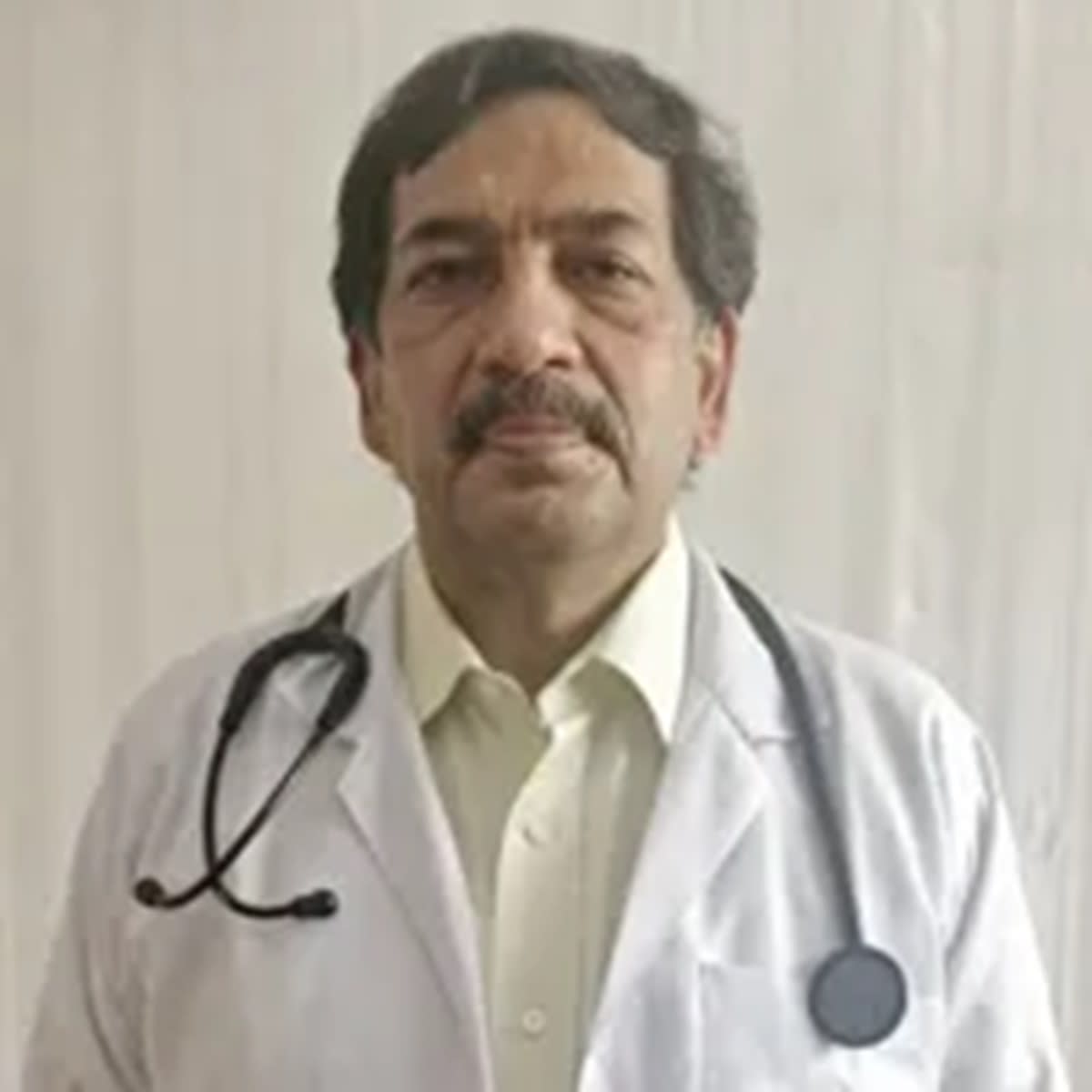 Photo of Dr. Pradeep Kawatra