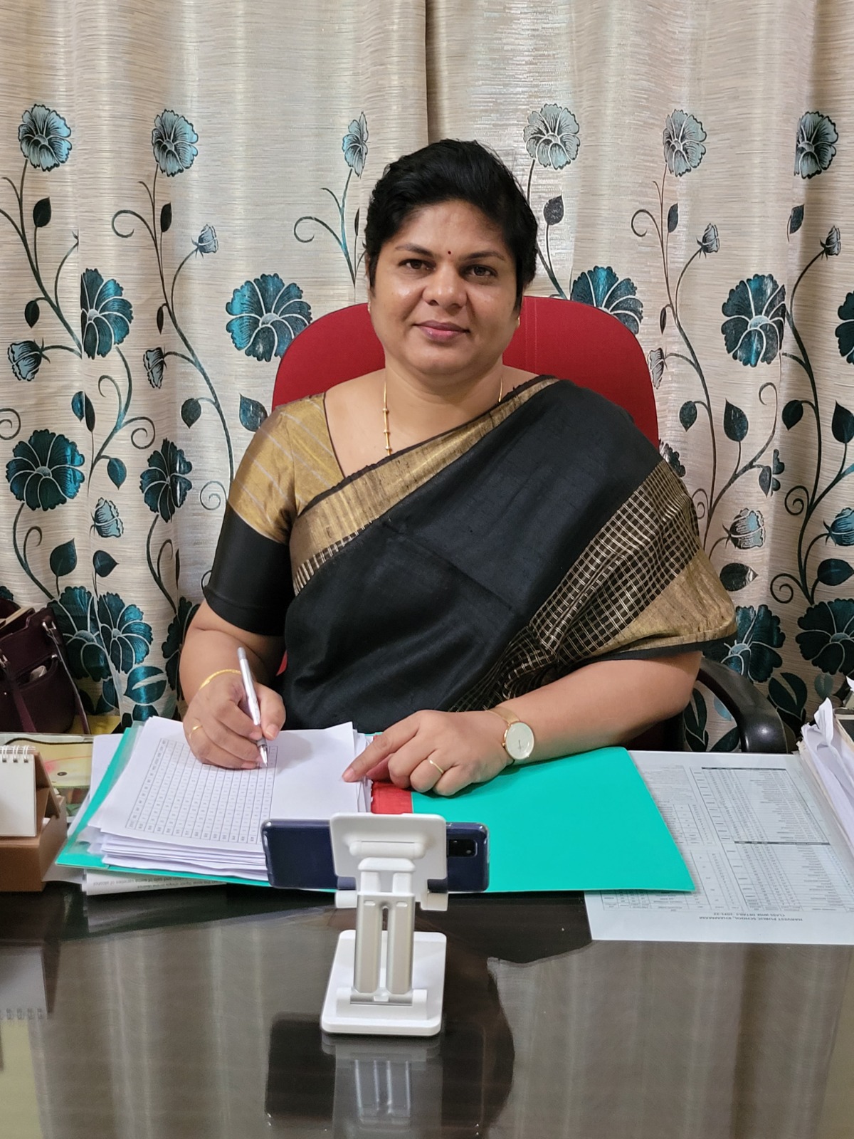 <h4><strong>Mrs. Parvathi Reddy</strong></h4>