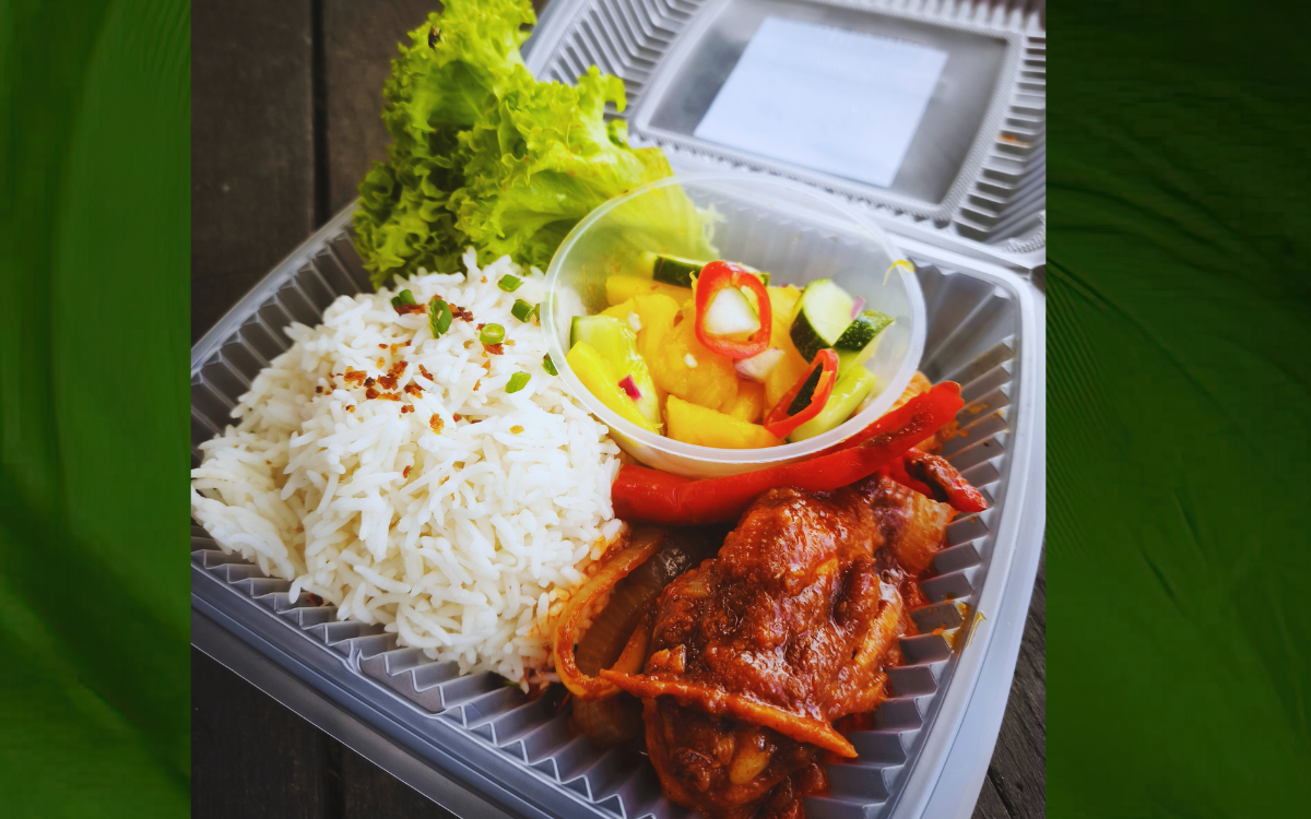 Nasi Kukus Basmati Ayam Masak Merah