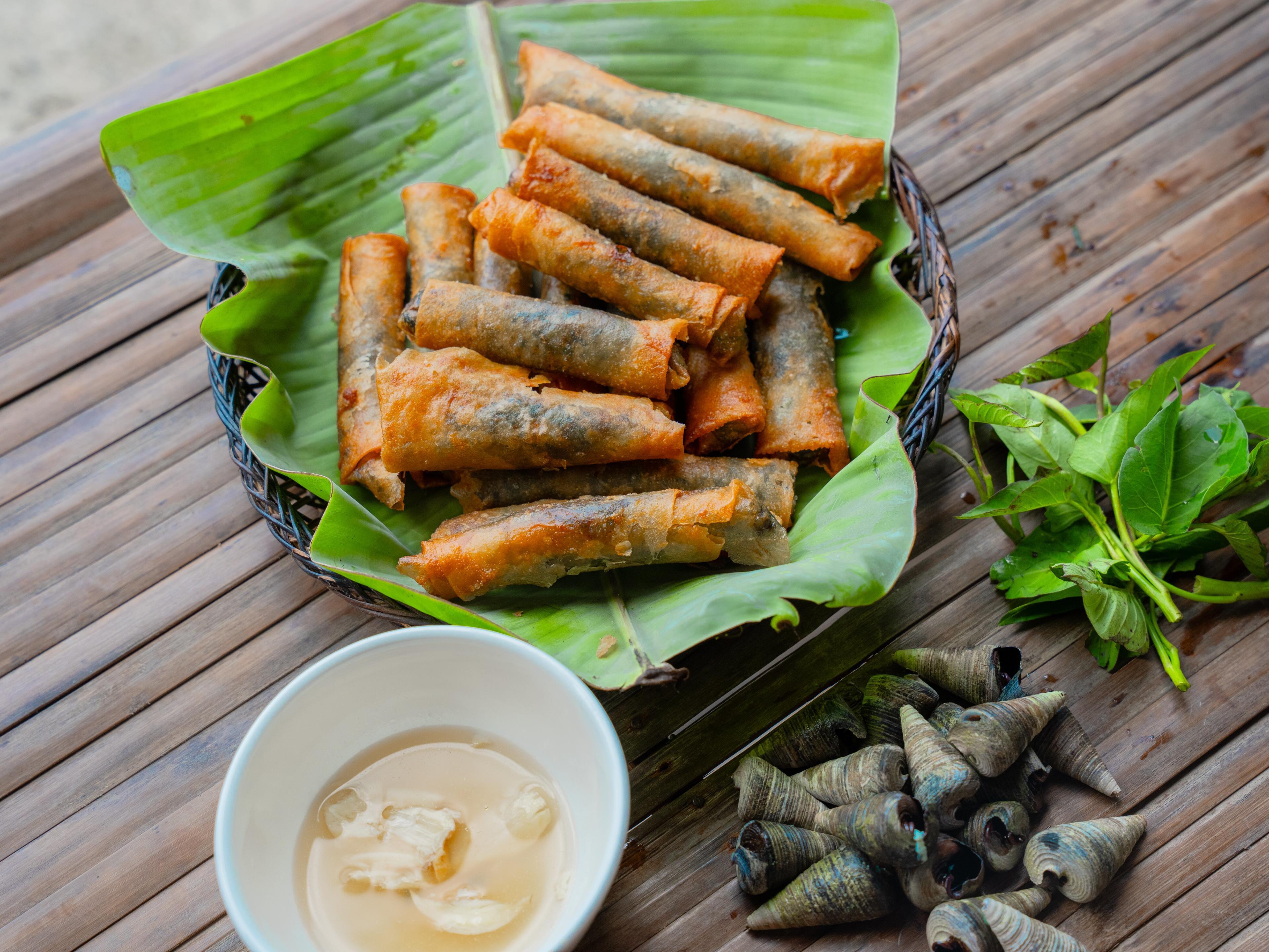 Lumpiang Bagongon (Telescope Snail)