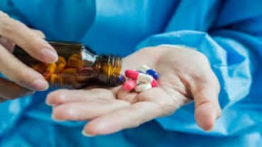 सप्लीमेंट लेने का सही समय क्या है? जानें एक्सपर्ट से कौन-सा विटामिन कब लेना चाहिए