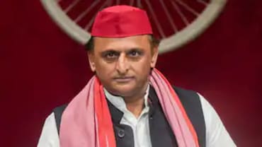 महाकुंभ 2025 भगदड़: अखिलेश यादव ने योगी सरकार पर साधा निशाना, जनता से की अहम अपील