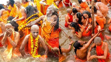 प्रयागराज महाकुंभ हादसा: अखाड़ों ने अमृत स्नान किया रद्द, सुरक्षा को दी प्राथमिकता