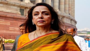 महाकुंभ हादसे पर हेमा मालिनी का बयान, कहा – 'घटना को बढ़ा-चढ़ाकर दिखाया जा रहा है'