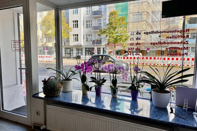 Diva 86 Nails & lashes