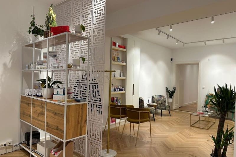 Tau Maritim Kosmetik & Laser