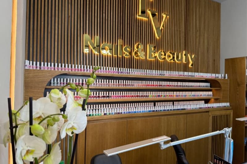 TV Nails,Lashes & Beauty