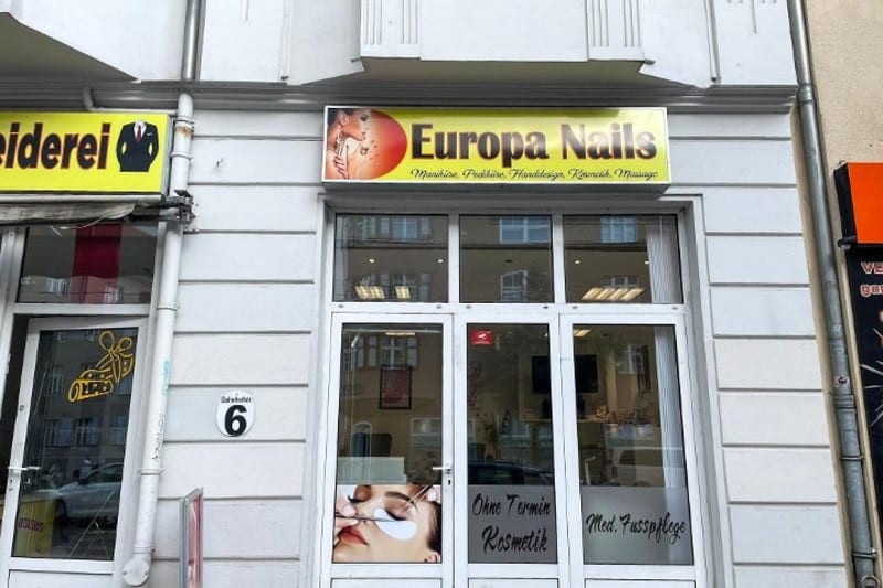 Europa Nails