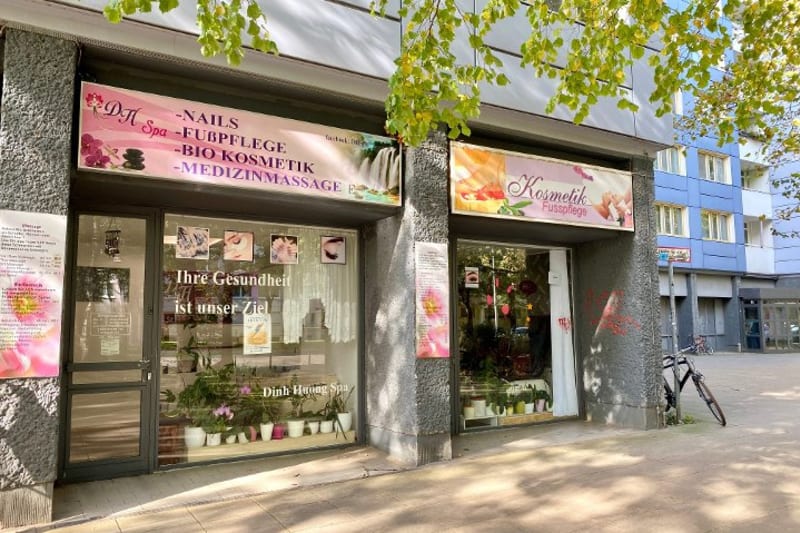 DH Spa Wellness Massage & Nails - Berlin
