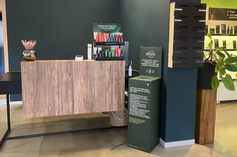 Anna S. | AVEDA Concept Salon